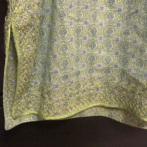New York & Co. Sheer Top w Metallic Embroidery - S - Picture 3 of 8